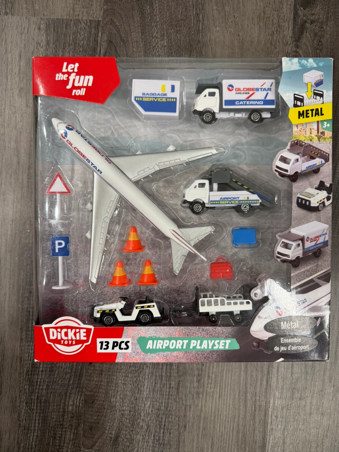 Dickie Toys Airport Playset 13 Piece Set