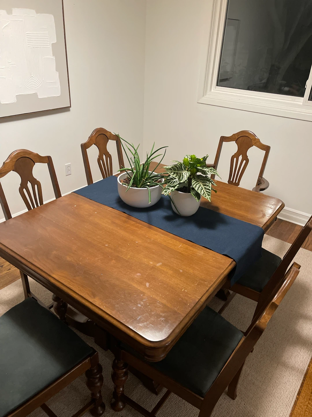 Dining table and 6 chairs