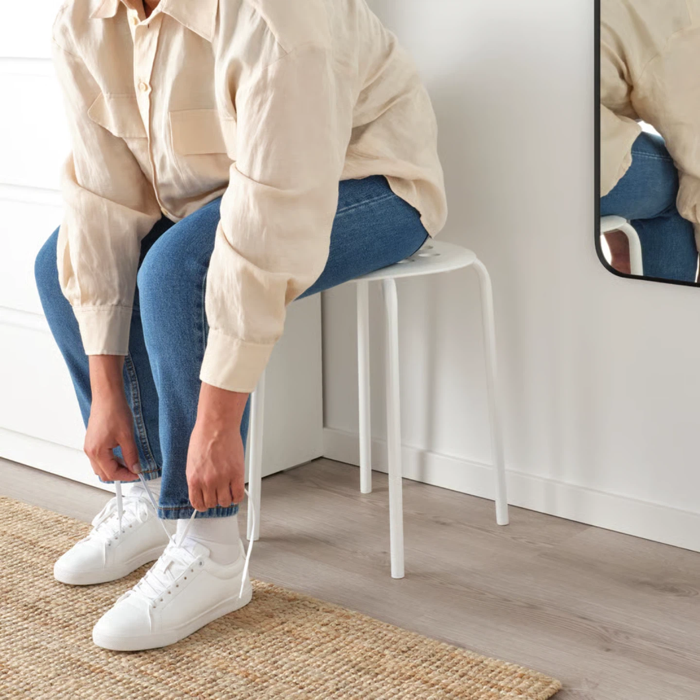 IKEA white stool - photo 2