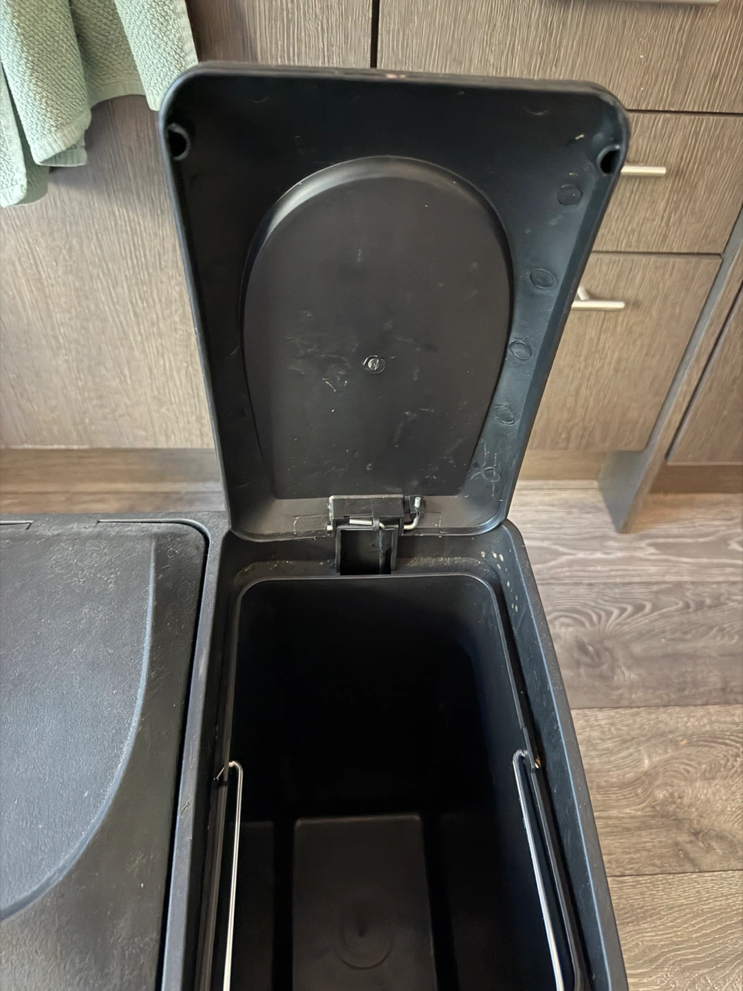 Double Compartment Bin - photo 3