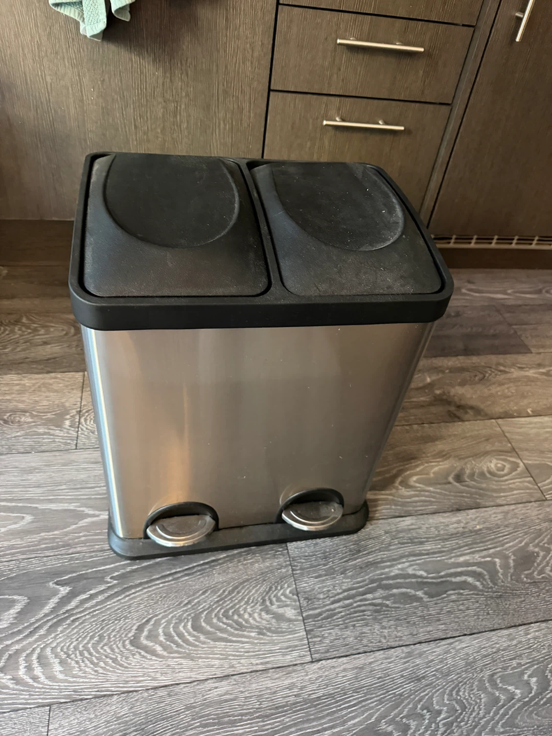 Double Compartment Bin
