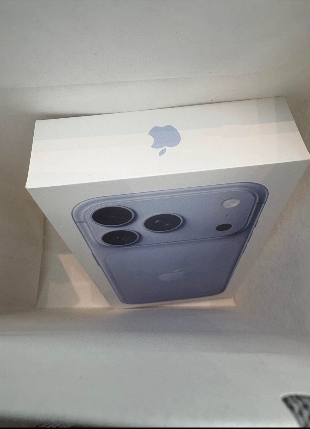 Iphone 18 pro Glacier 512Gb