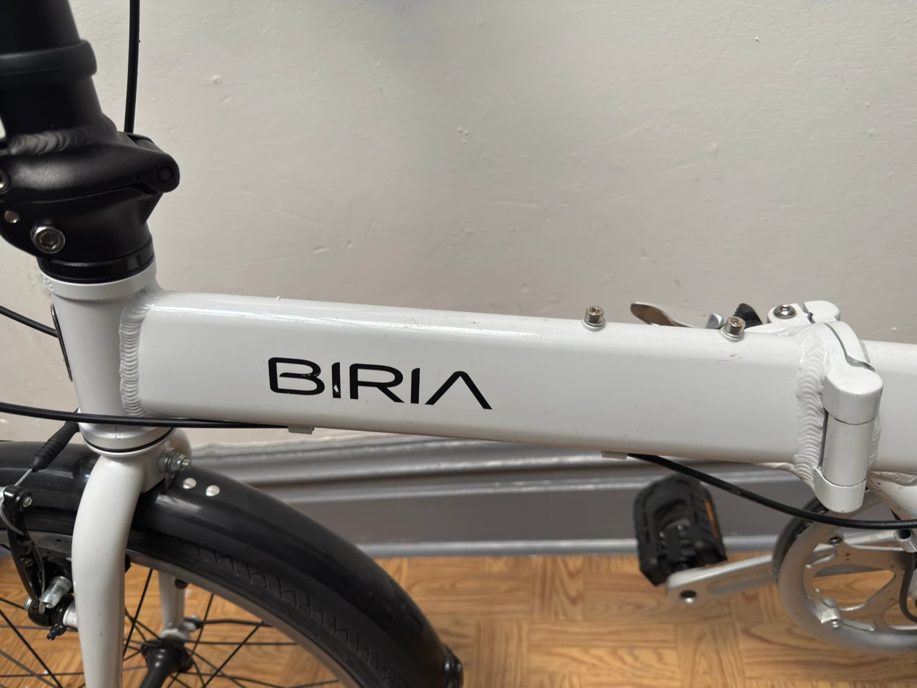 Biria Folding Bicycle White - photo 3