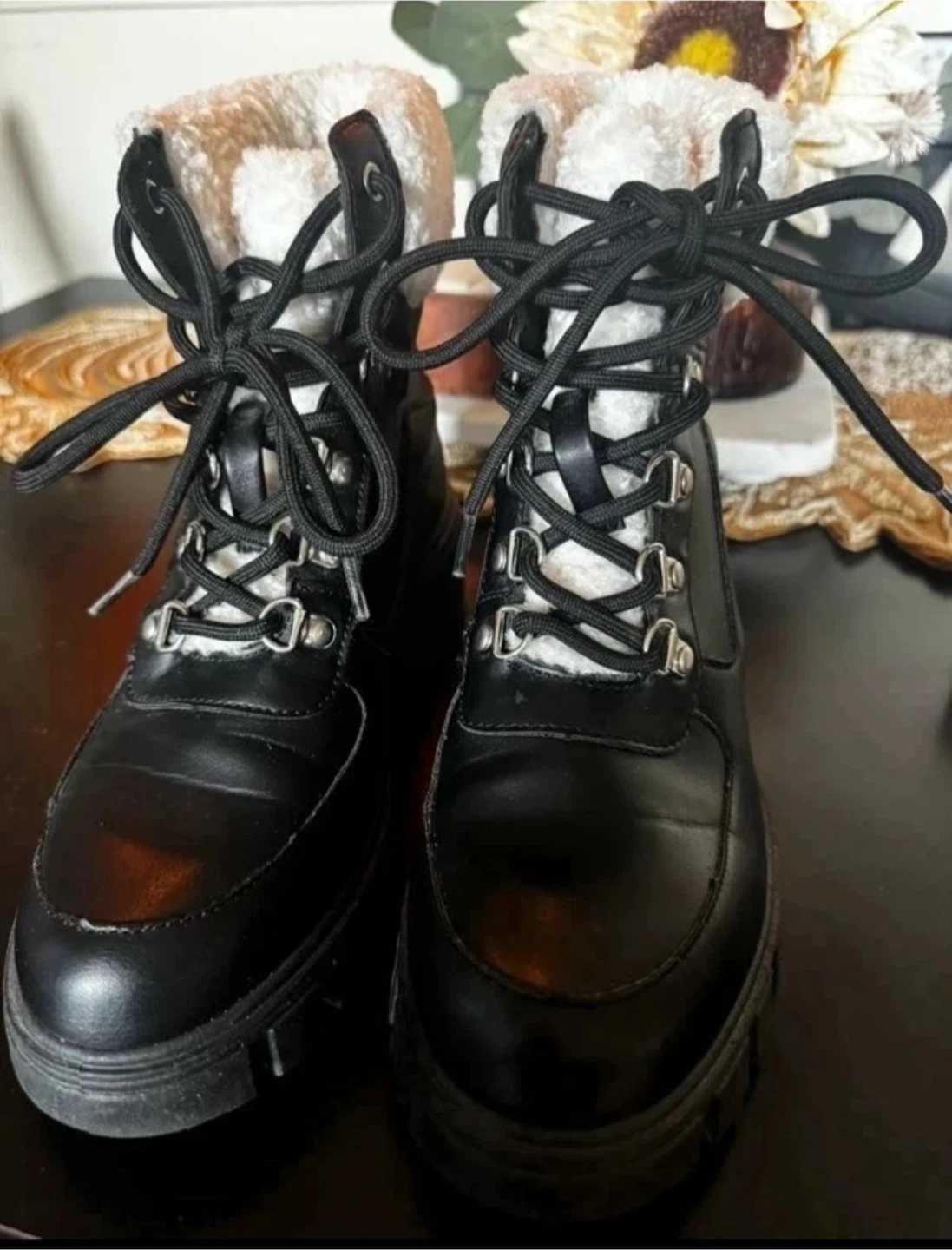 Black Lace-Up Sherpa Lined Boots - photo 2