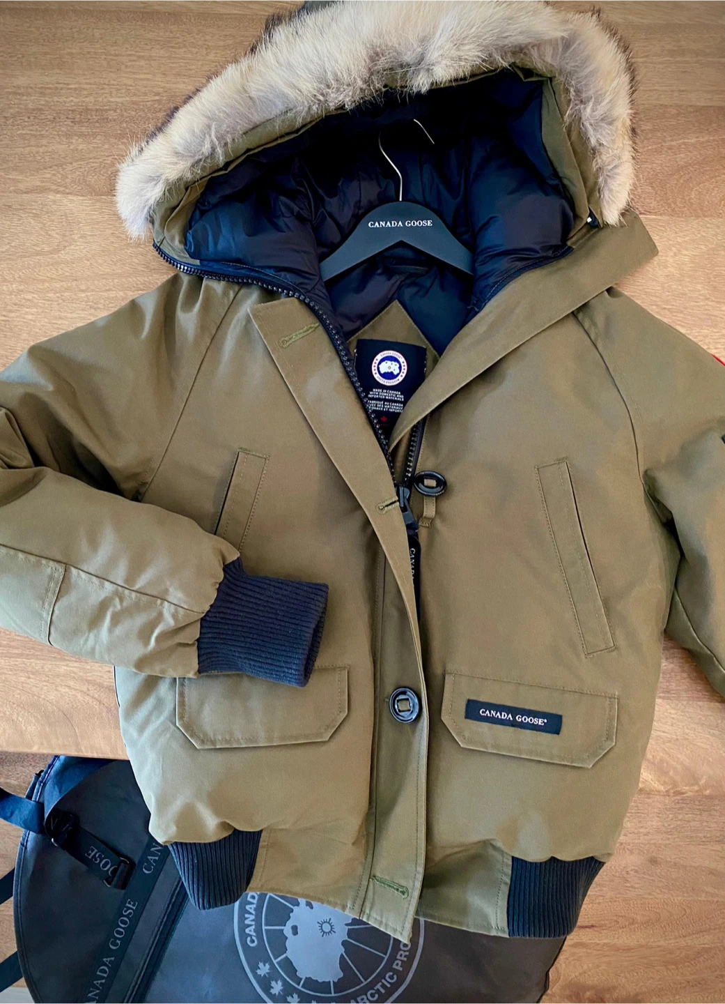 Women’s Canada Goose Chilliwack Bomber Jacket - Size Small - photo 3