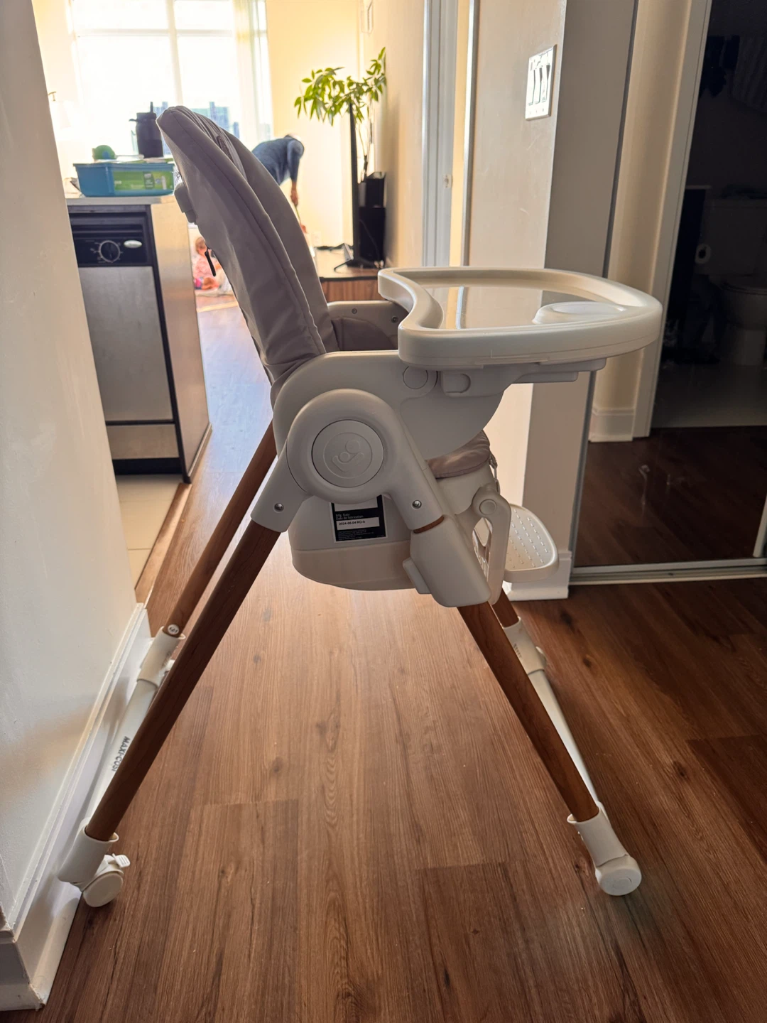 Maxi-Cosi Moa 8-in-1 High Chair - photo 2