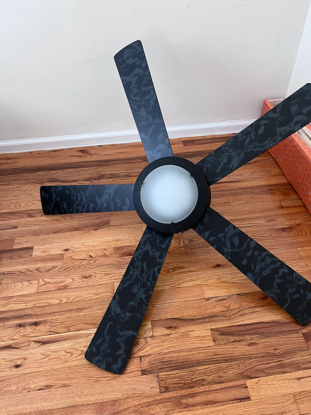 Modern Five-Blade Ceiling Fan with Light