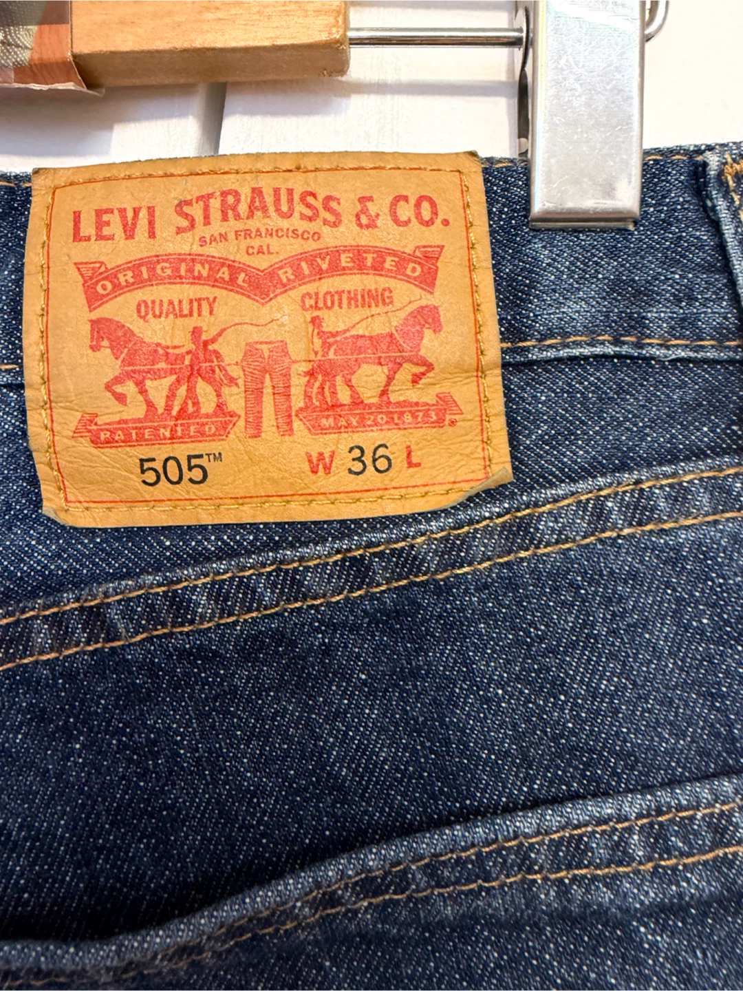 brand new Levi's 505 Denim Shorts Size 36 - photo 3