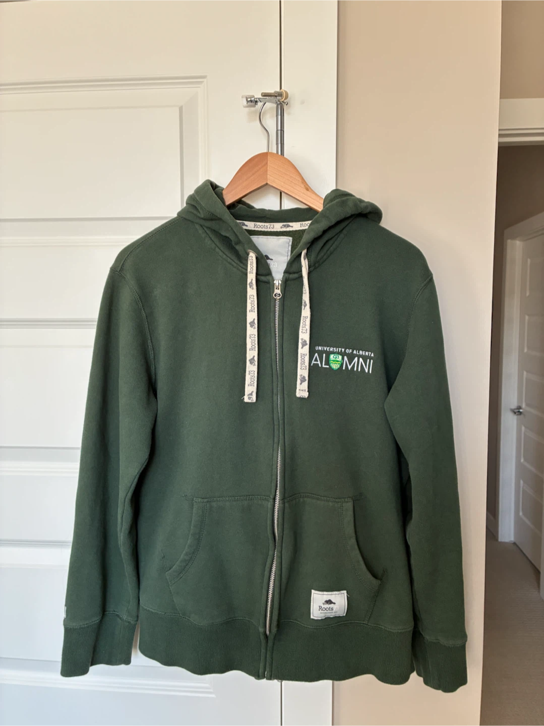 University of Alberta Roots Hoodie - Men Size Small