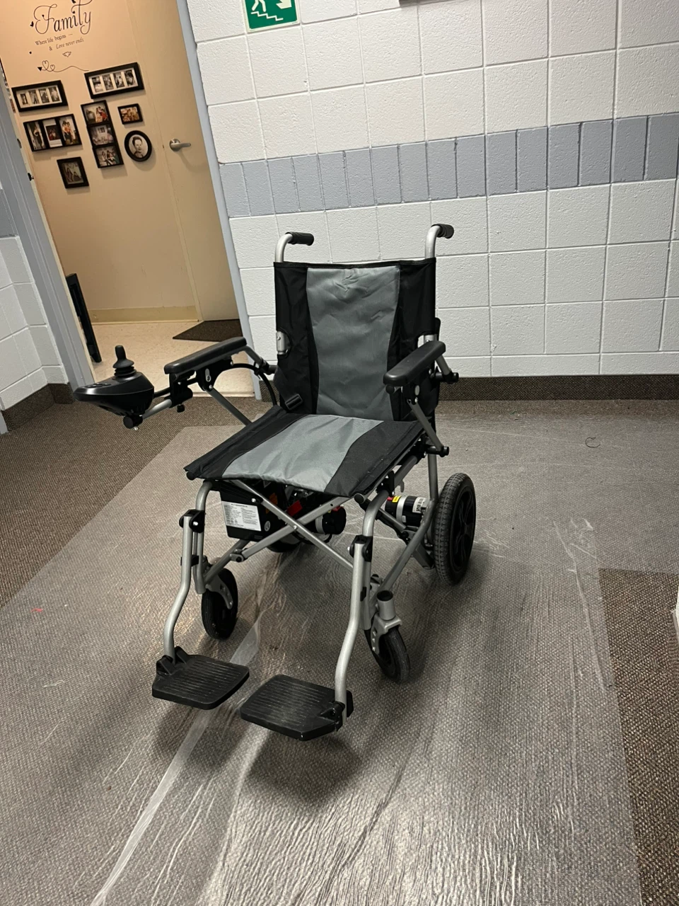 New Foldable Electric Wheelchair