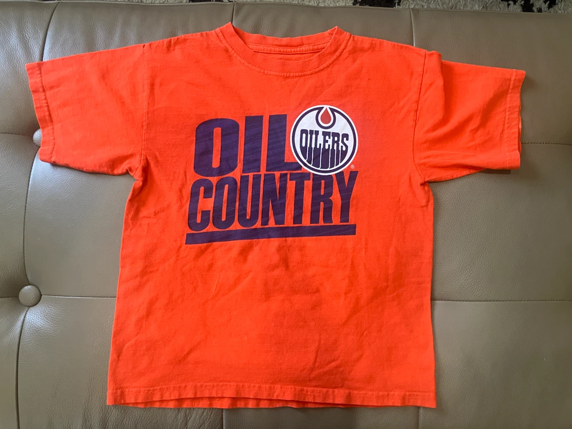 Edmonton Oilers  T-Shirt - youth Medium