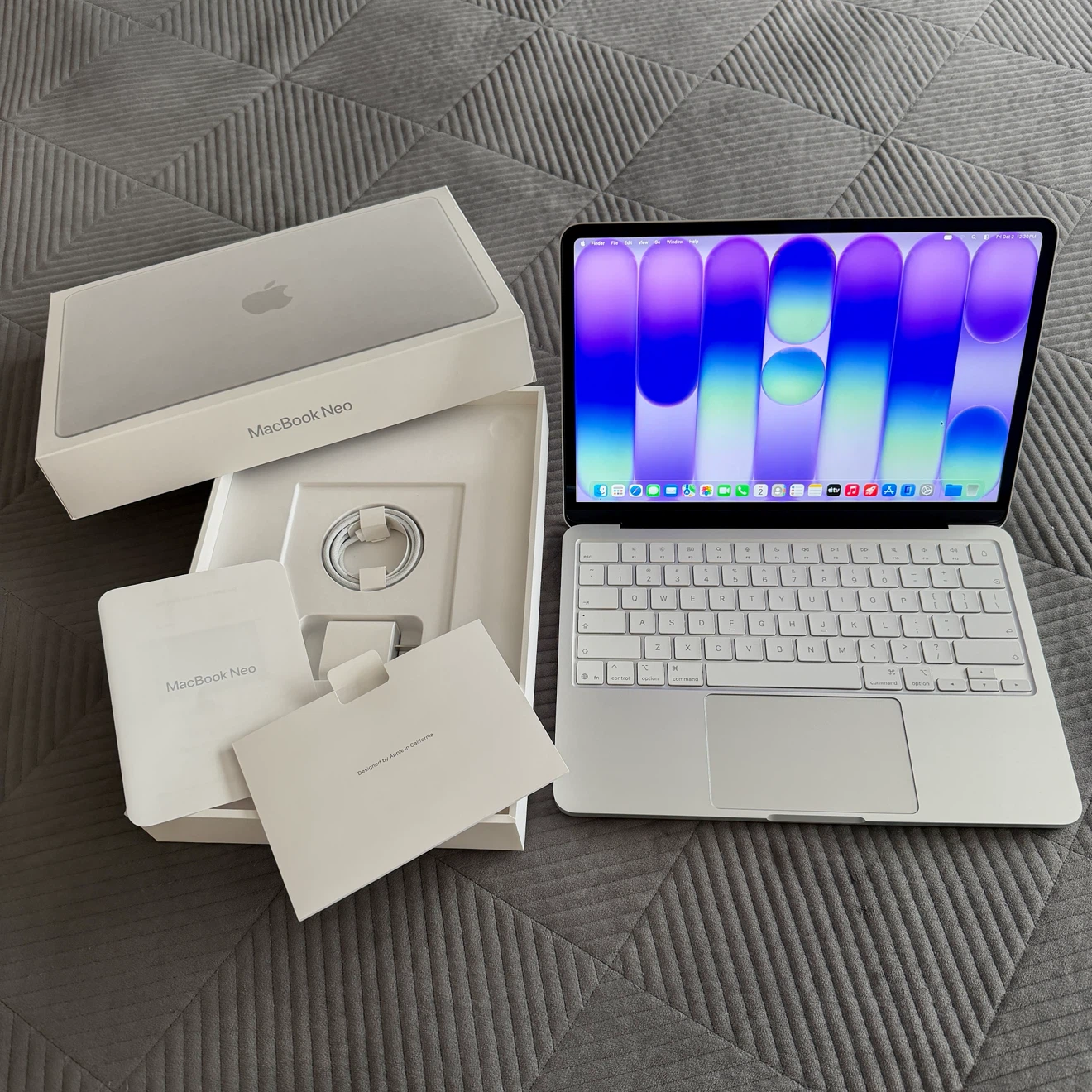 Macbook Neo 2026 / 256GB Storage / 100% Battery - *Warranty*