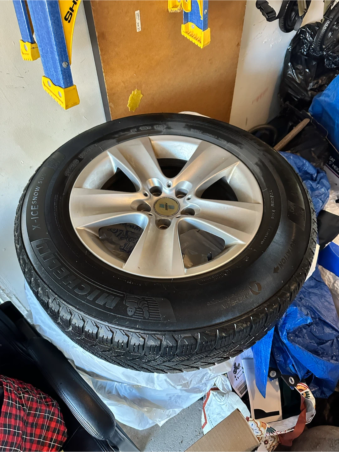 Set of 4 Imola Alloy Wheels with Michelin X-Ice Tires