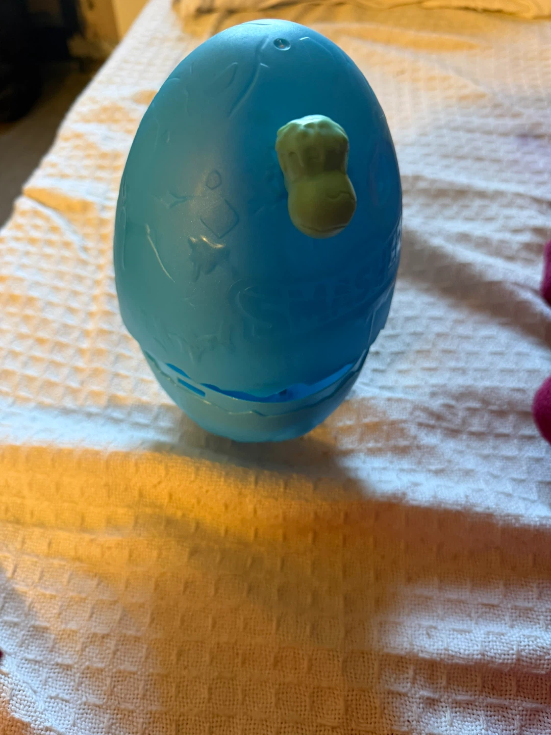 Smashers Blue Egg Toy