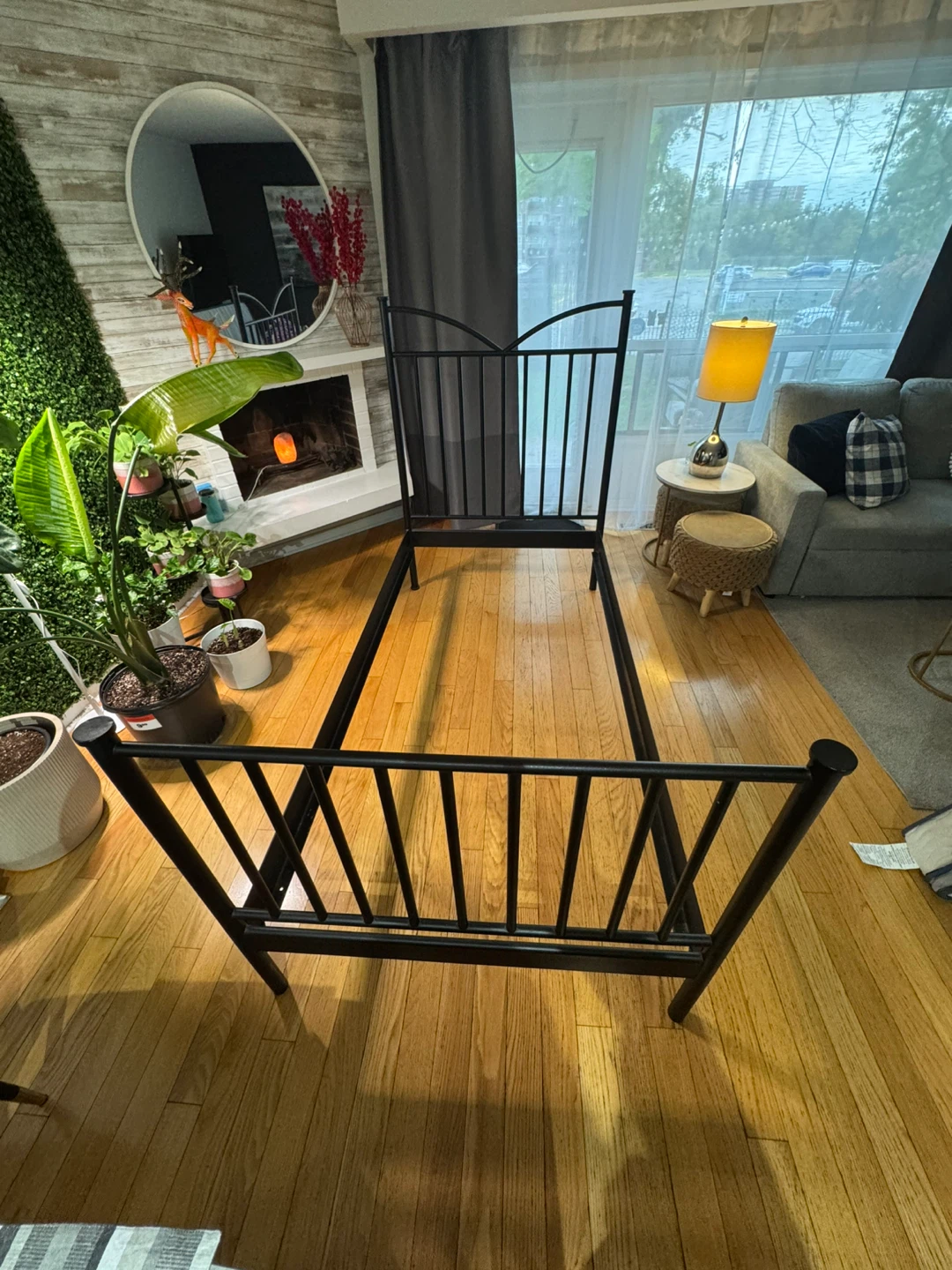 Single size metal bed frame with mattress - photo 5