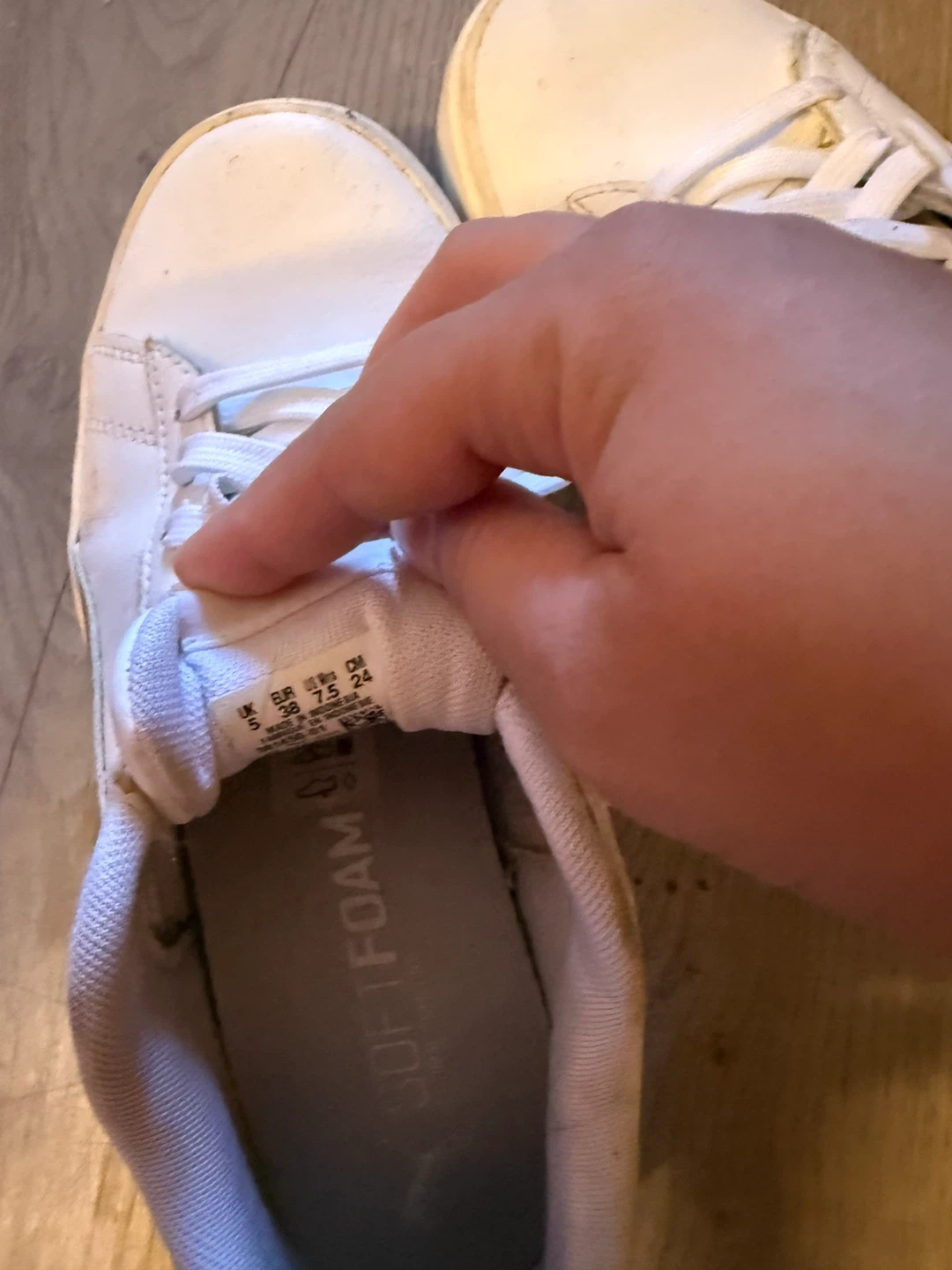 Puma White Sneakers Size 7.5 - photo 2