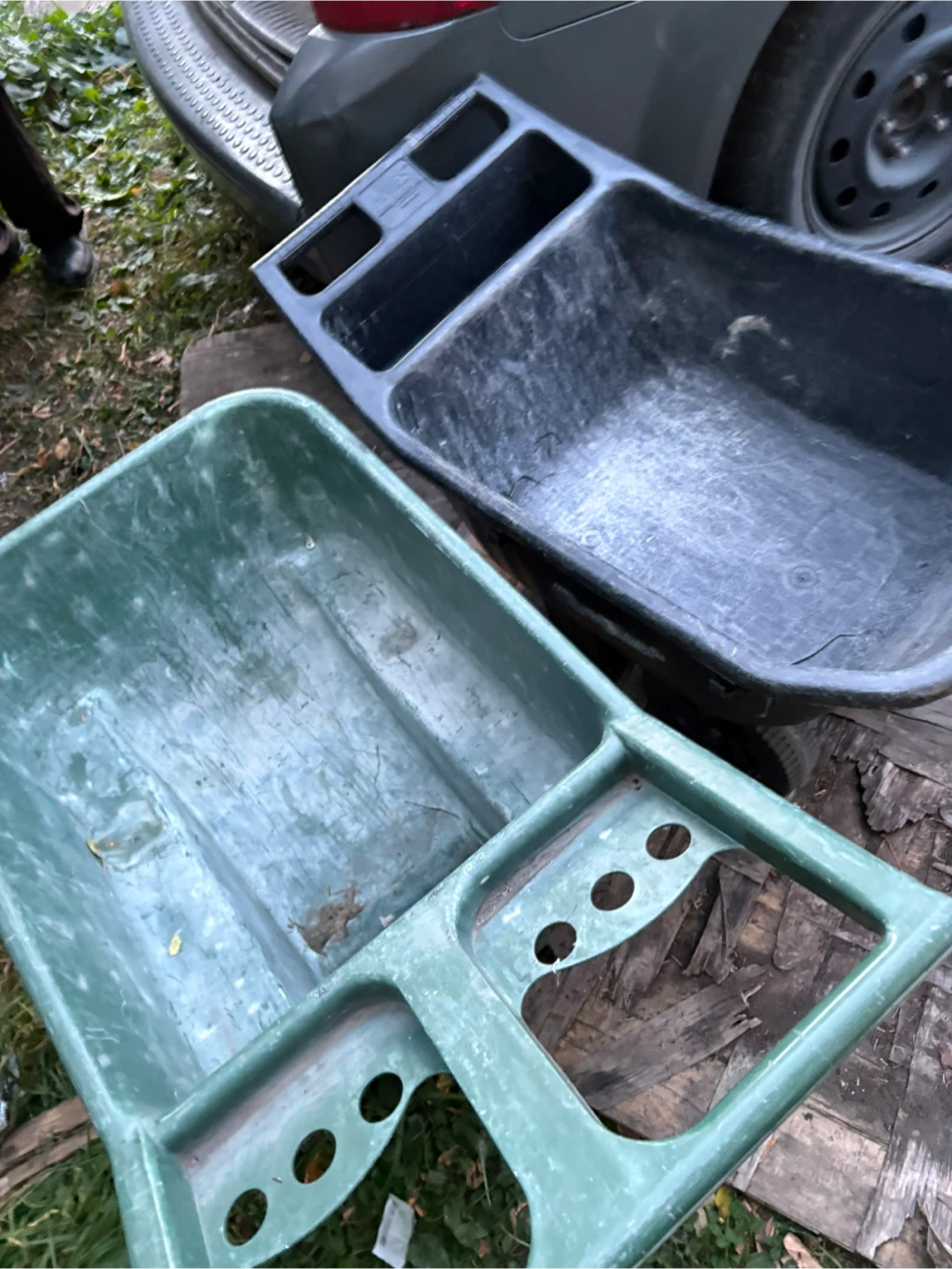 2 Ames Easy Roller Jr and Yard Cart$40