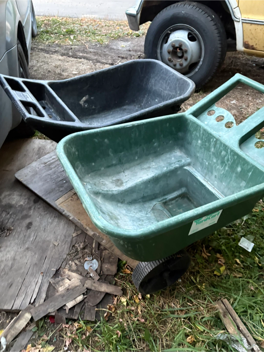 2 Ames Easy Roller Jr and Yard Cart$40 - photo 3
