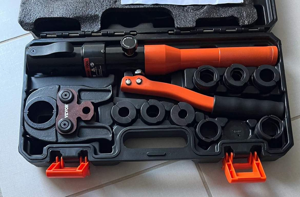 VEVOR Hydraulic Pipe Crimper Set - photo 3