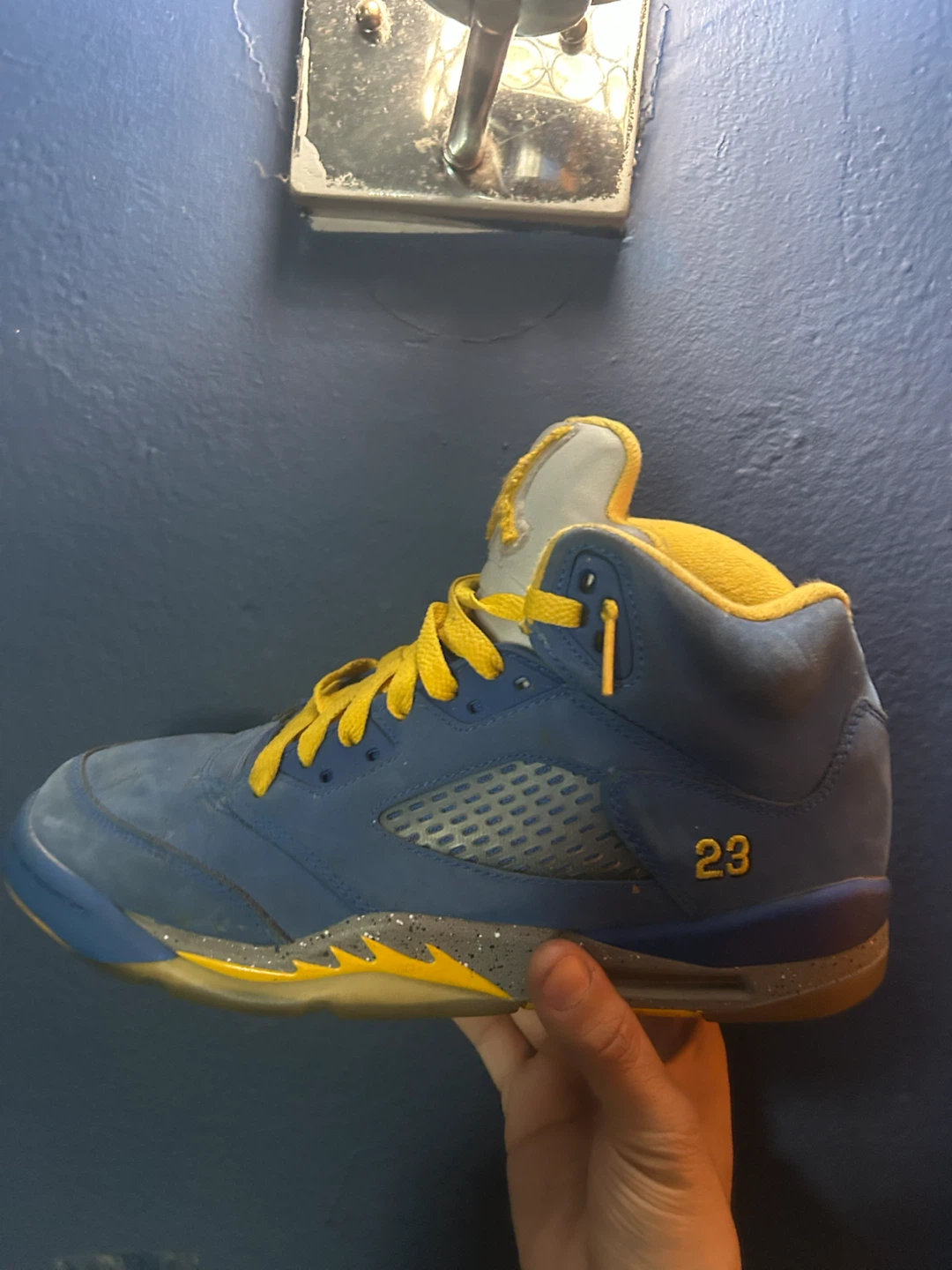 Jordan 5 Retro JSP Laney Varsity Royal - photo 2