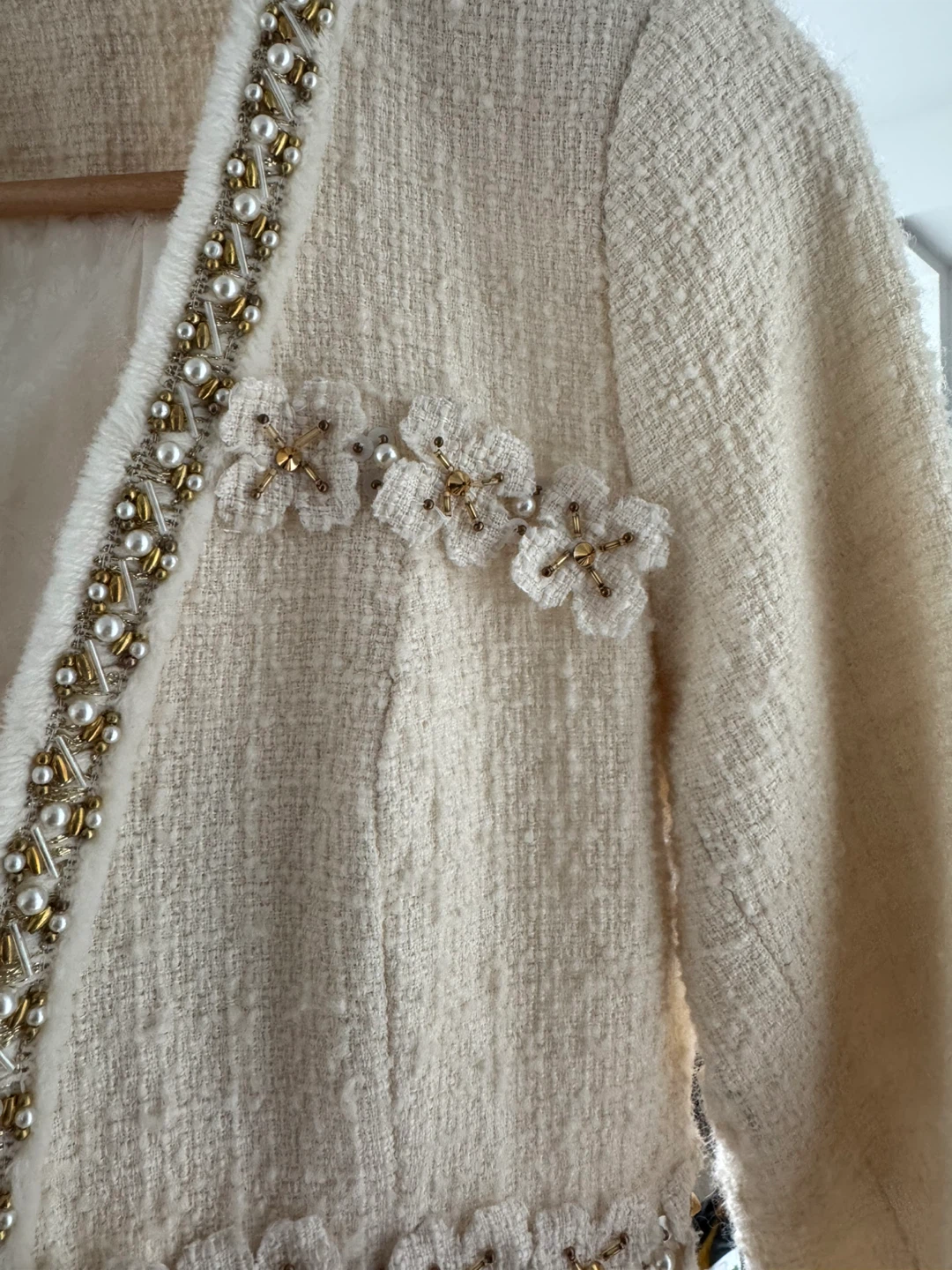 Chanel inspired Designer’s Cream Beaded Tweed Blazer - photo 4