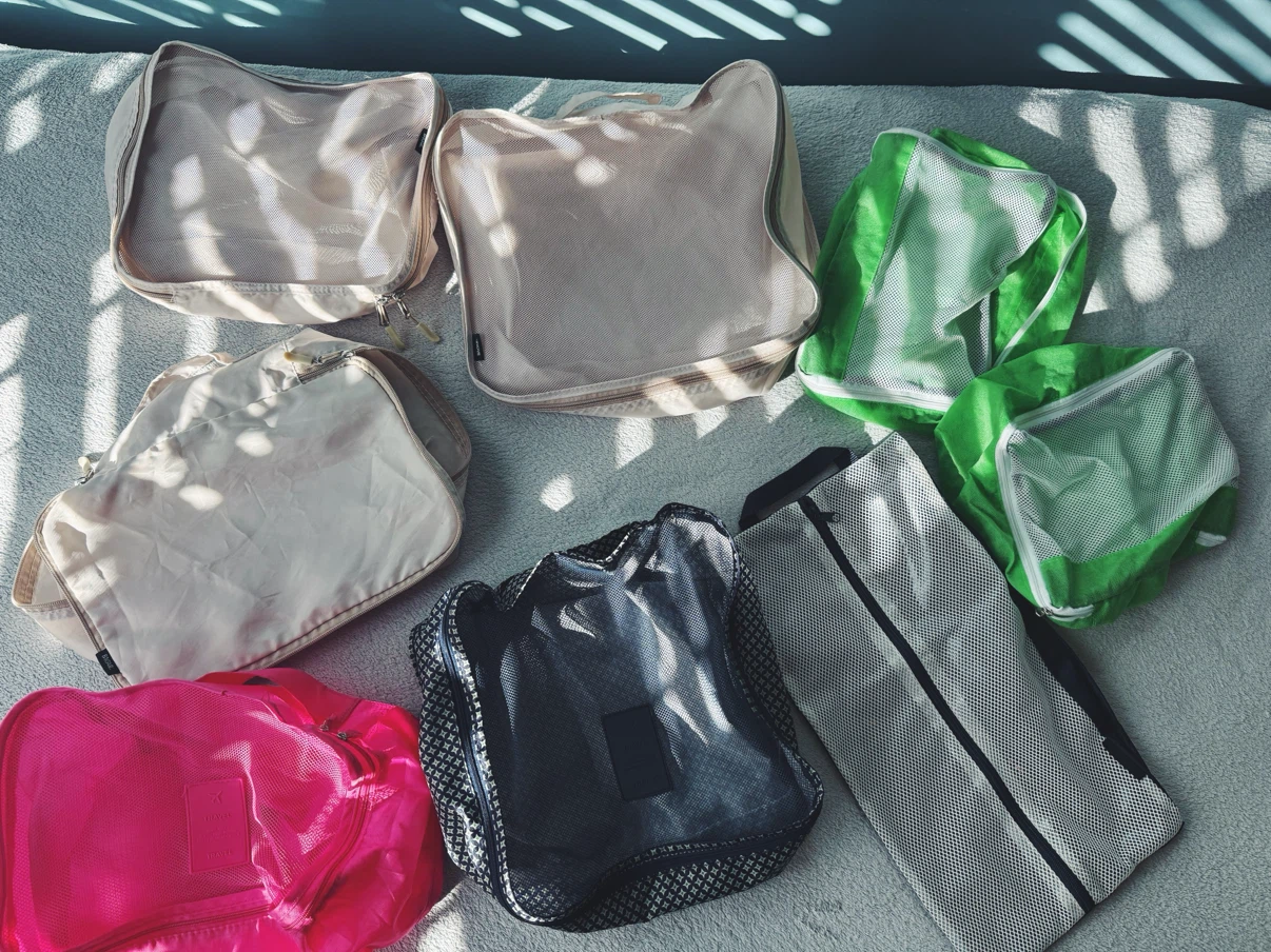 Packing Cubes Set of 8: Clothes, Shoes & Laundry Organizers