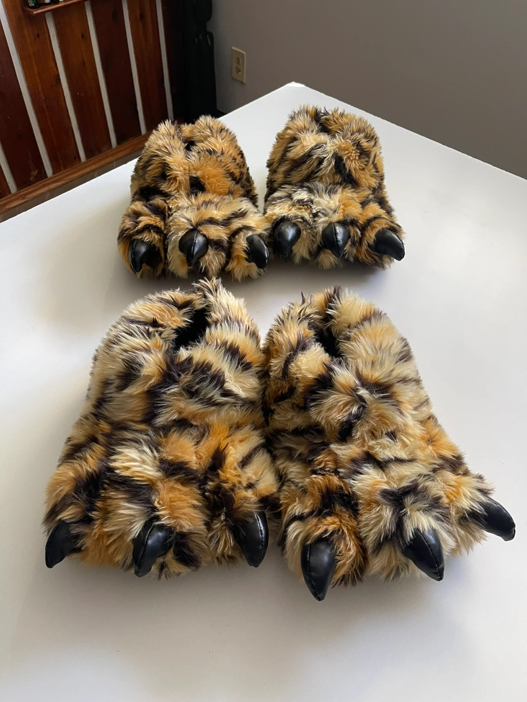 Tiger Paw Slippers S/M
