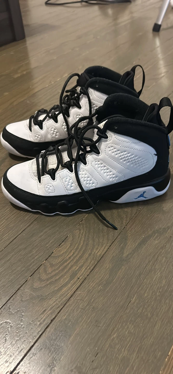 Air Jordan 9 Retro Sneakers