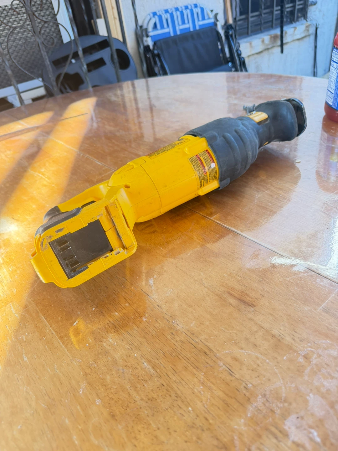 DEWALT 20V MAX Reciprocating Saw DCS380 - photo 3