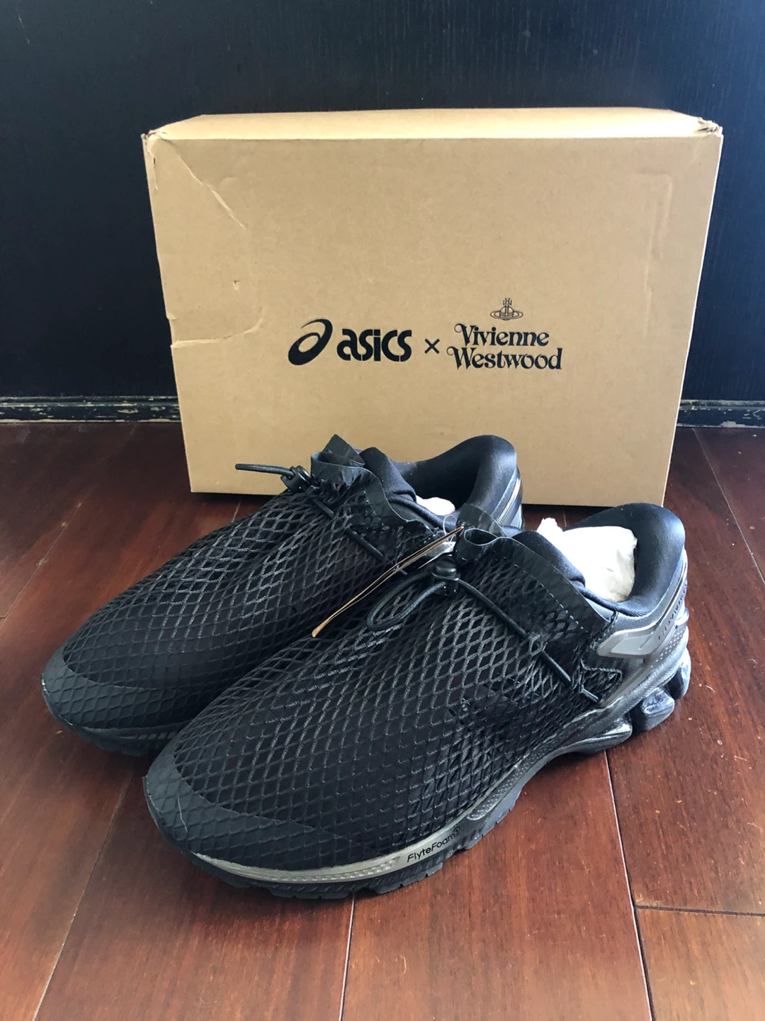 ASICS MEN ASICS X VIVIENNE WESTWOOD GEL-KAYANO 26 SHOE - photo 2