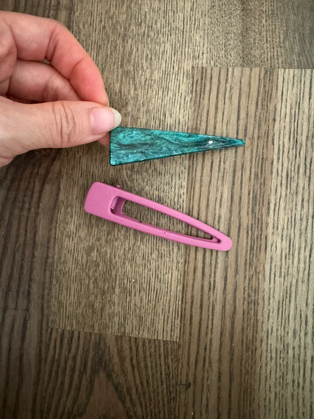 European designerTwo-piece hair clip set