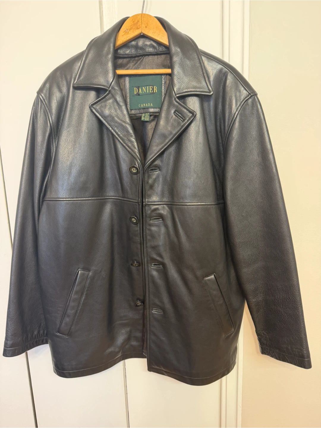 Men’s Danier Canada Black Leather Jacket