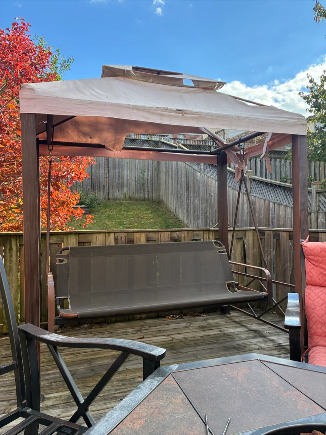 Deck swing