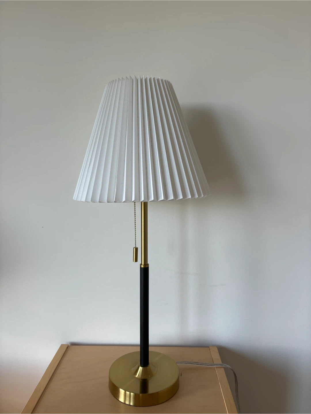 Modern Pleated Shade Table Lamp with light bulbs