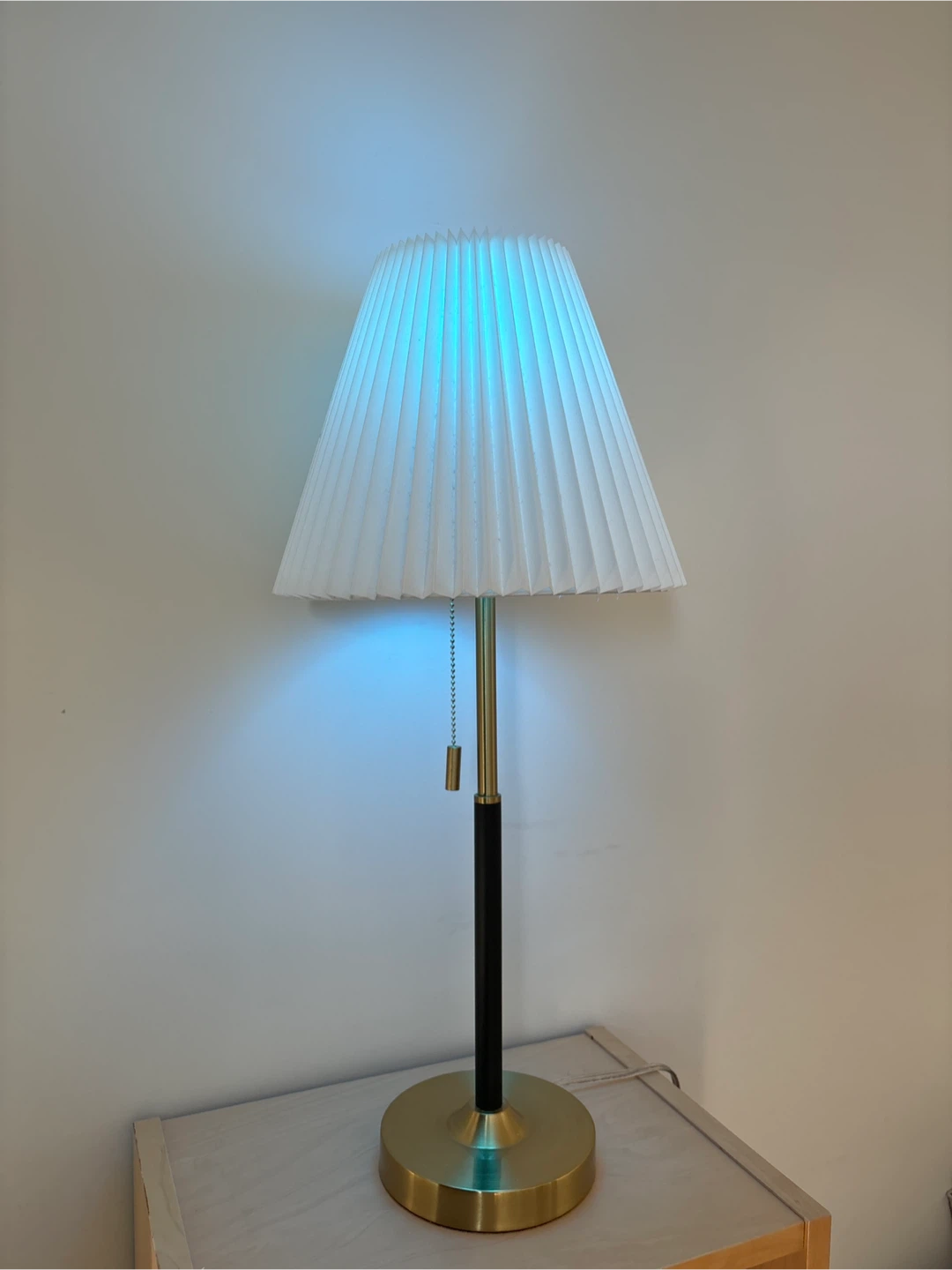 Modern Pleated Shade Table Lamp with light bulbs - photo 5