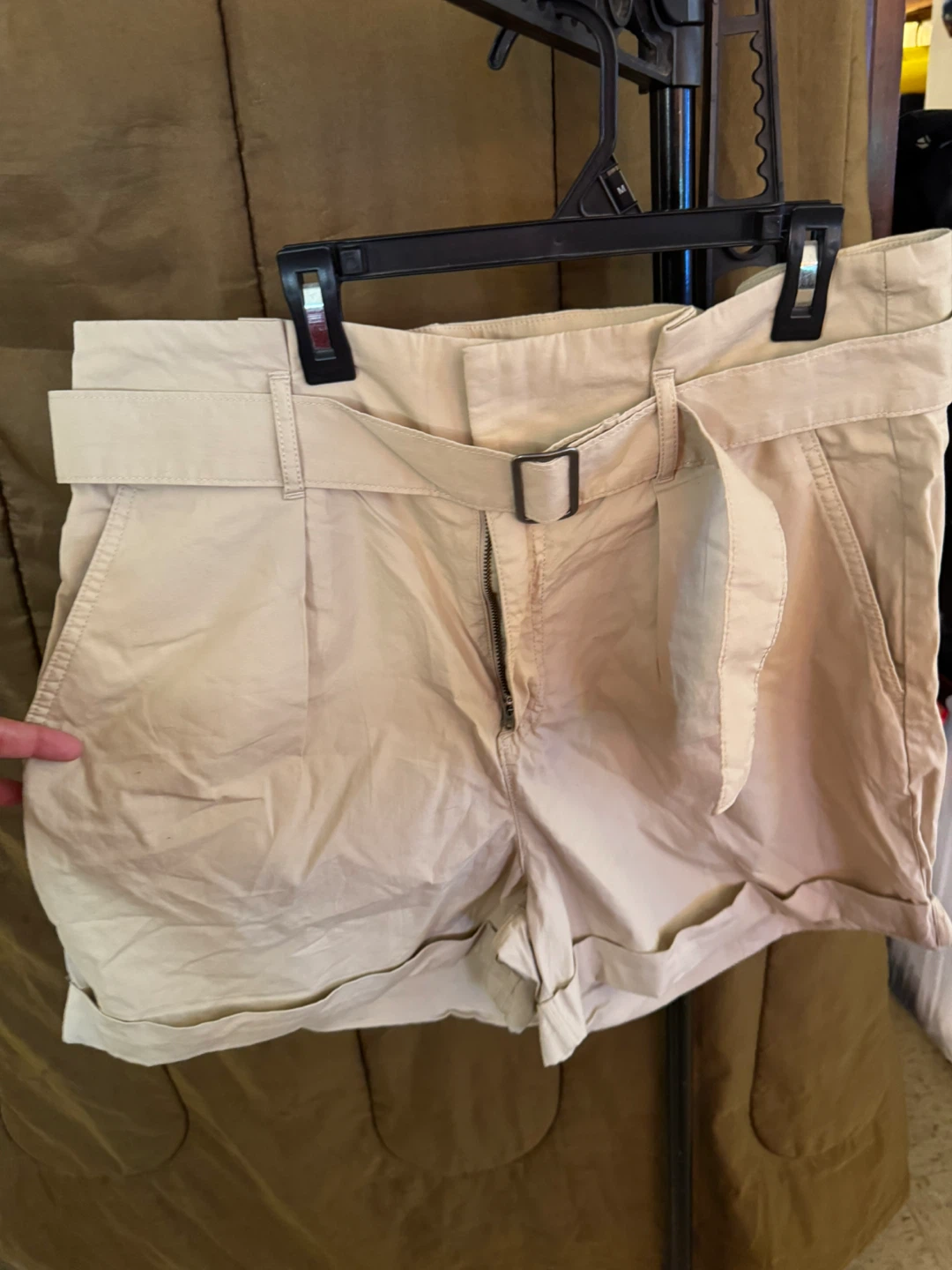 Banana Republic Tan Belted Shorts Size 12 - photo 3