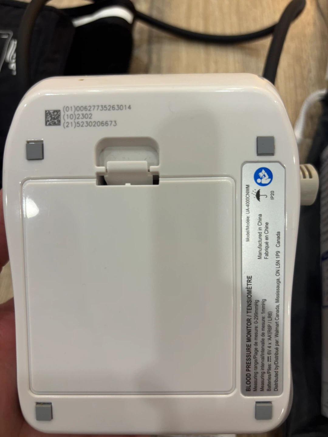 Equate Series 4000 Digital Blood Pressure Monitor – Complete Set - photo 5