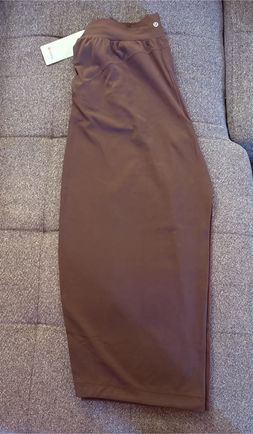 Lululemon Groove Low-Rise Relaxed Cinch Pant Short - photo 2
