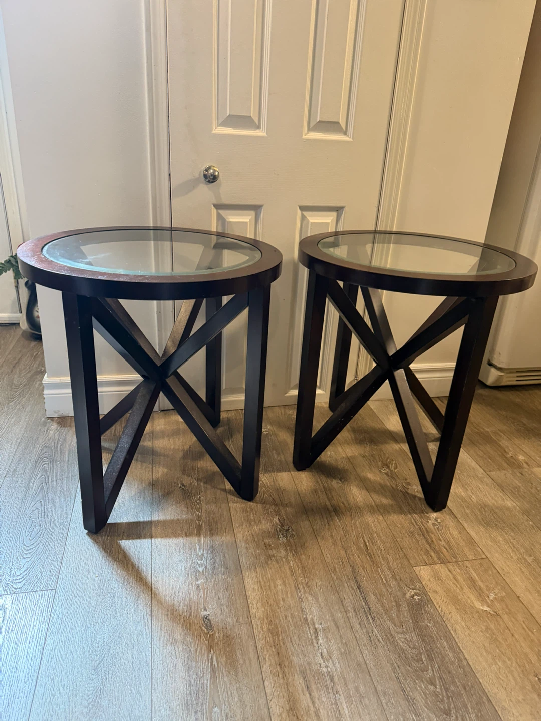 Set of Two Round Wooden Side Tables with Glass Tops - photo 3