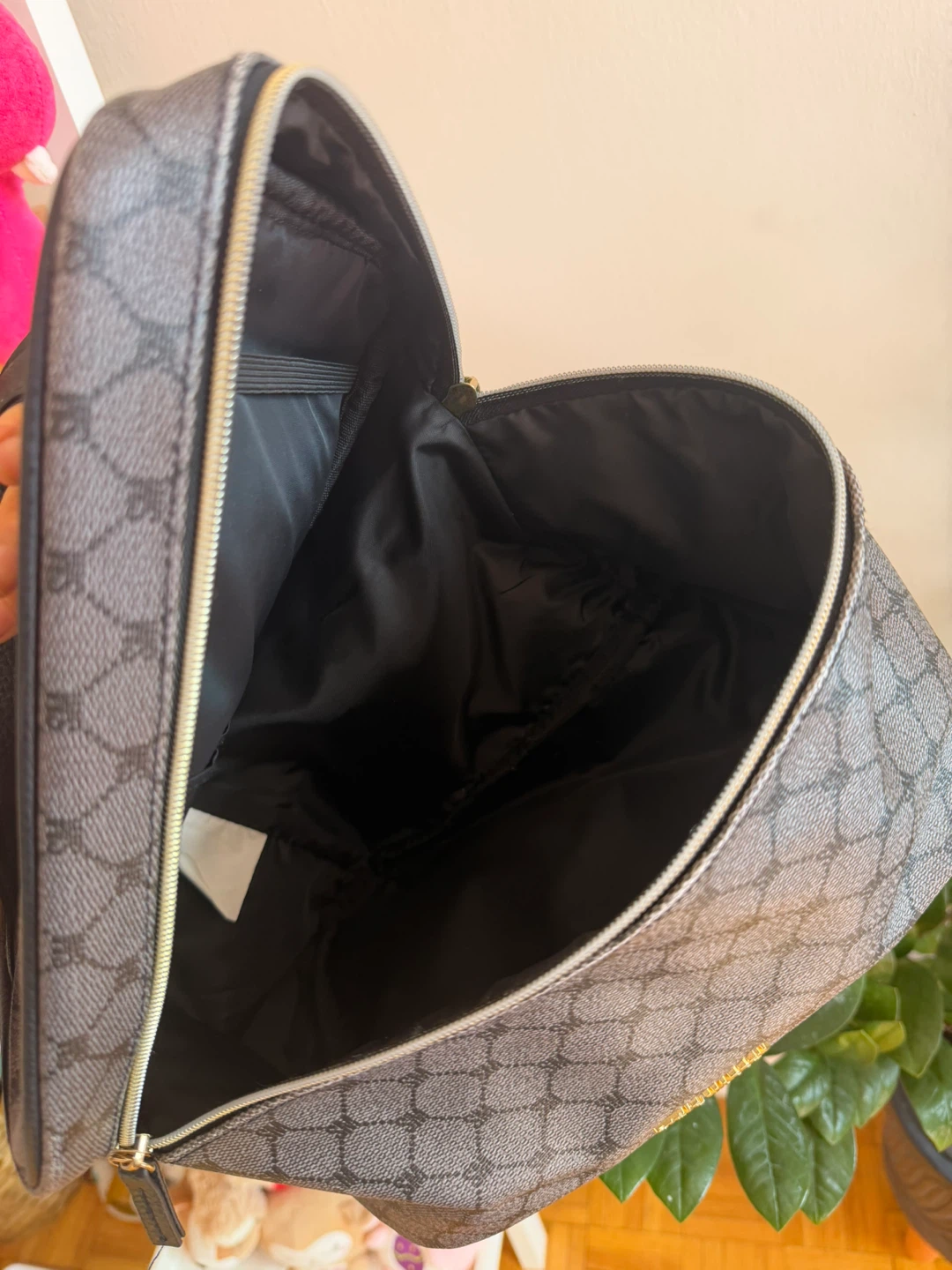 Steve Madden Cosmetic Case - photo 3