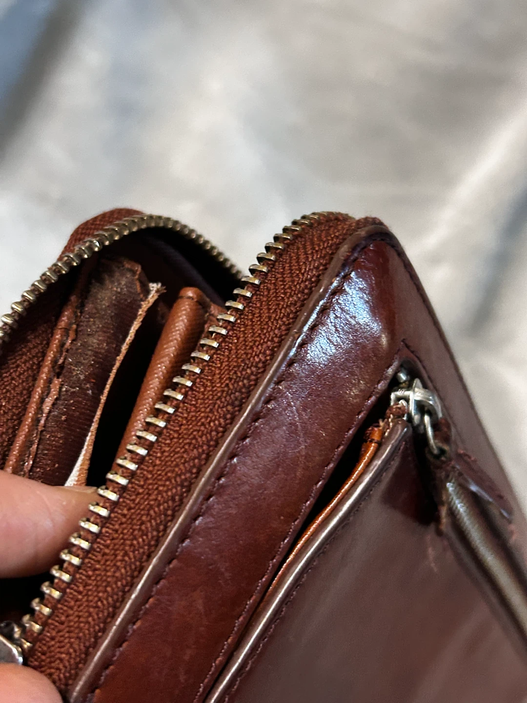 Fossil Issue No. 1954 Brown Leather Wallet - photo 2