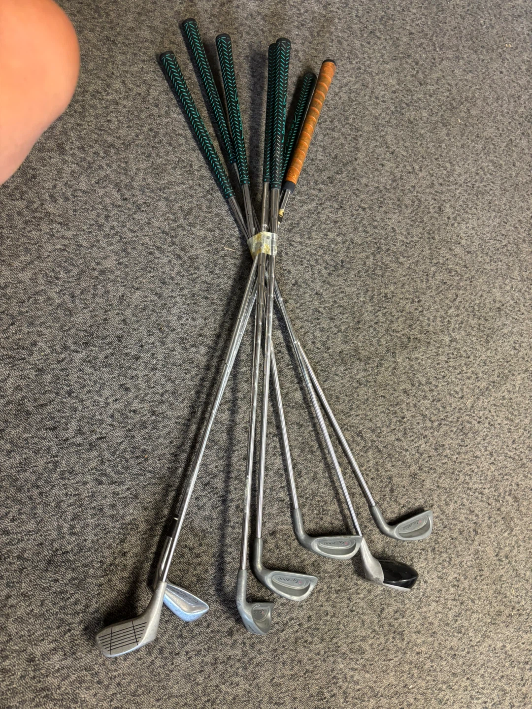 Golf clubs 20 dollars for all