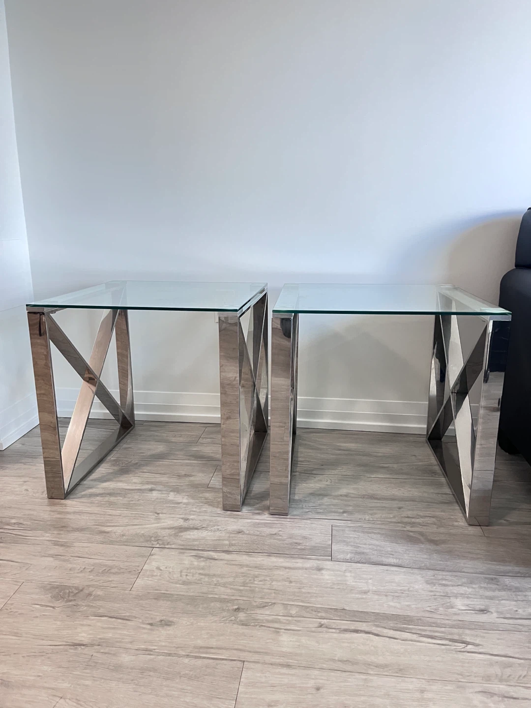 Set of 2 Glass Side Tables - photo 2