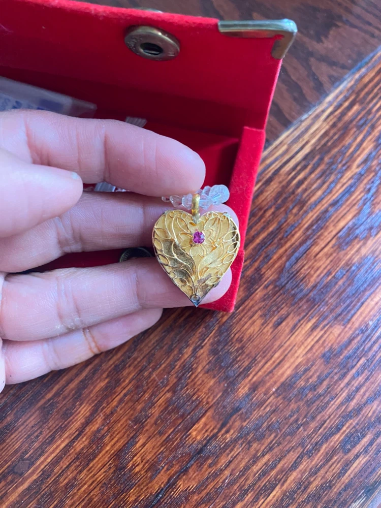 Heart Pendant Necklace with Matching Earrings - photo 3