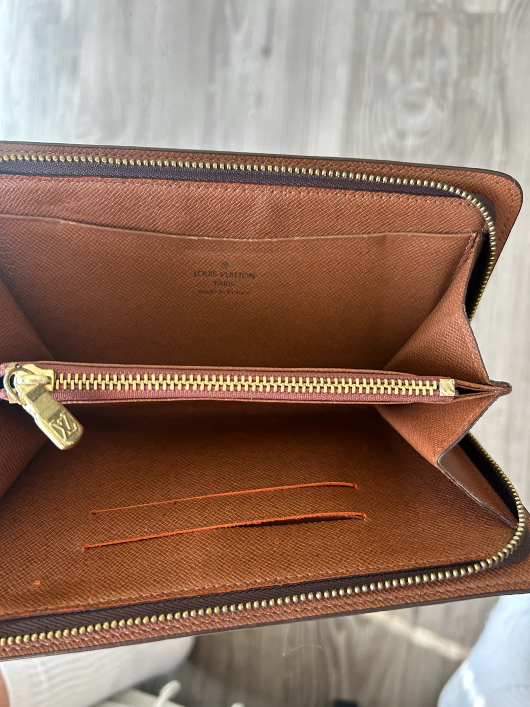 Louis Vuitton Monogram Zippy Wallet - photo 2