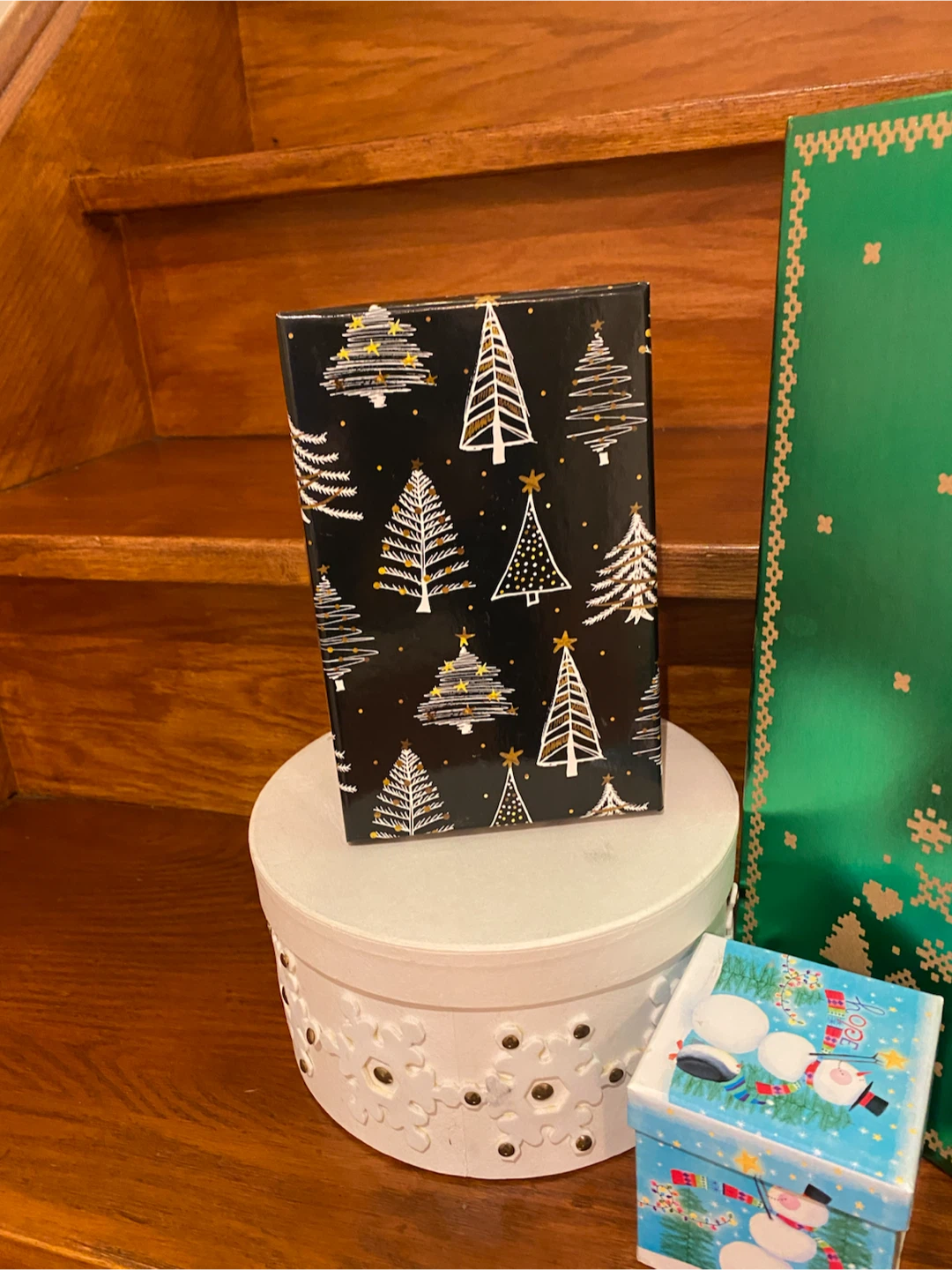 Set of 4 Decorative Christmas Gift Boxes - photo 2