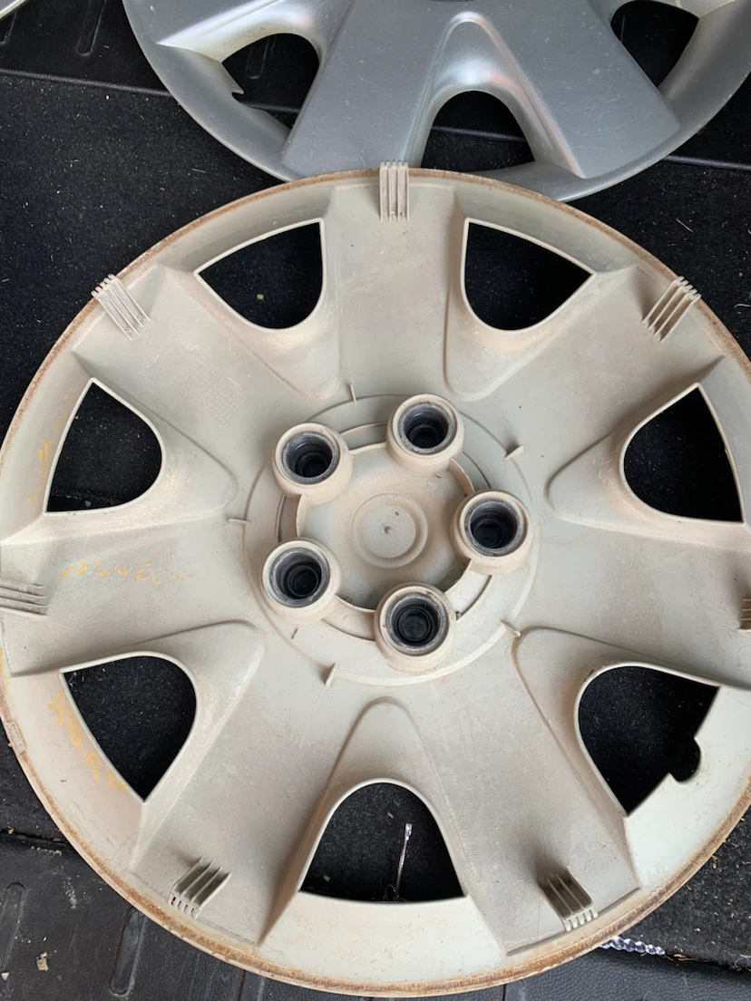 16” Hub Caps - photo 2