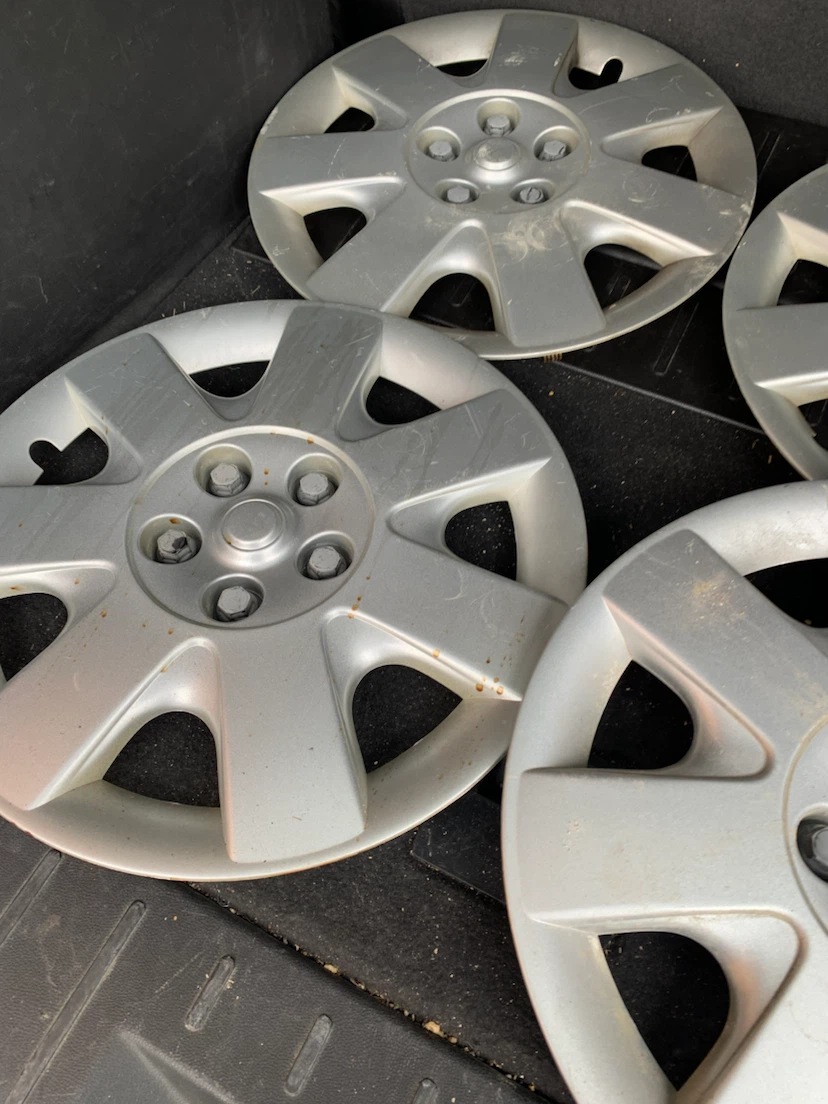 16” Hub Caps - photo 3