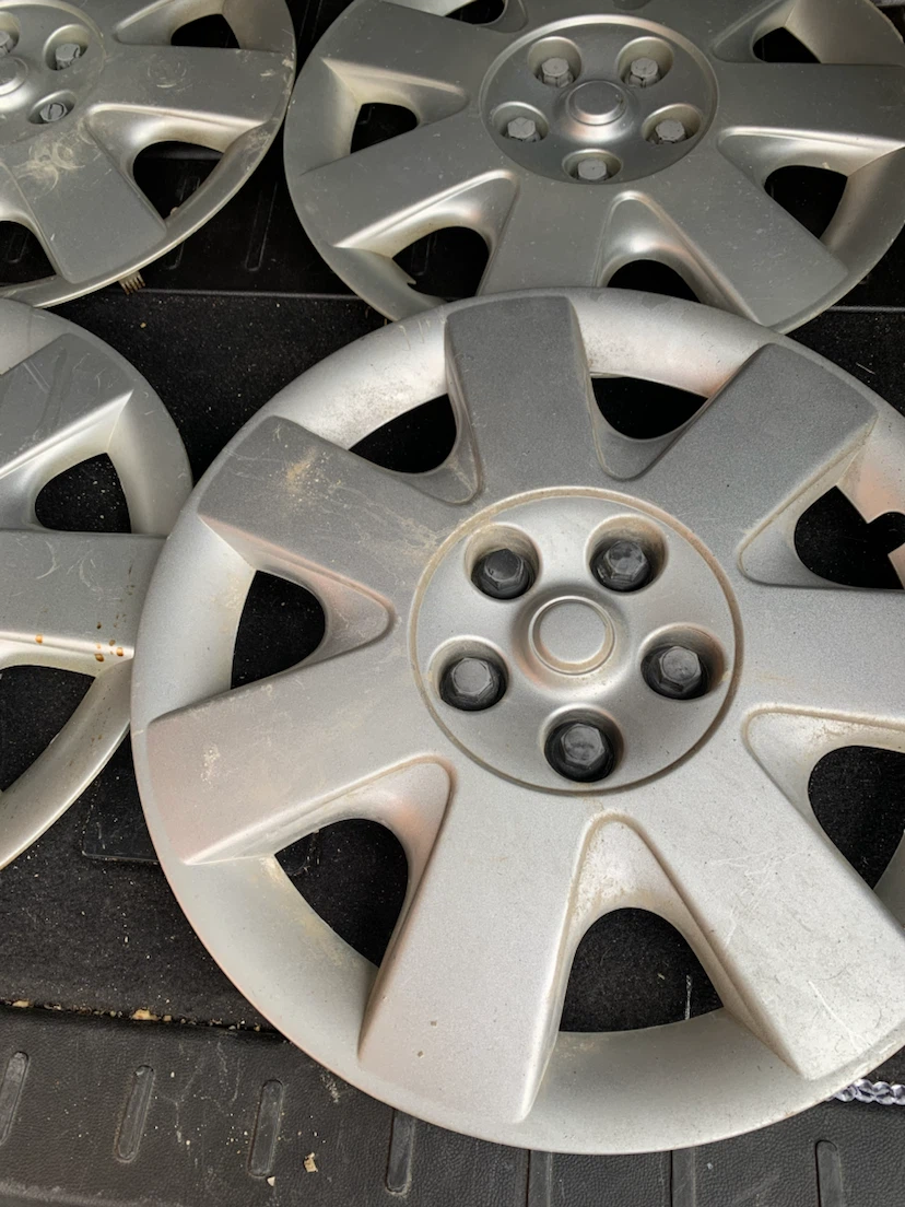 16” Hub Caps - photo 4