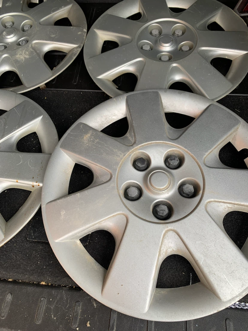 16” Hub Caps - photo 5